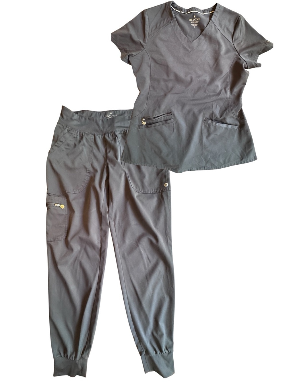 Beyond Scrubs Gray Set Joggers XS Top Size S